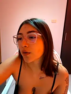 HedaSoler online show from 04/20/26, 09:05