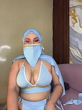 Aisha Boobsss online show from 04/17/26, 12:02