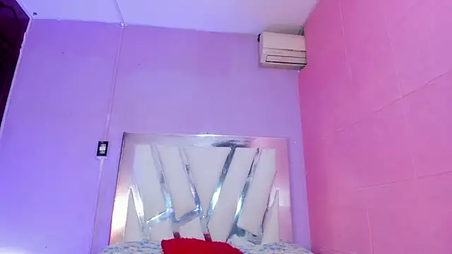 kiara sexyhot online show from 06/06/26, 11:43