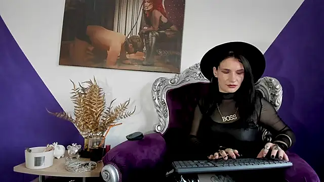 MistressKasandra online show from 05/11/26, 04:04