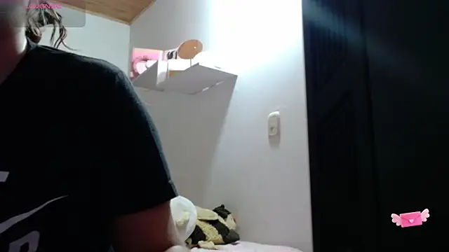 M1la 18 online show from 05/25/26, 11:14