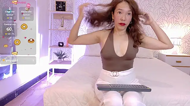 liz merchan online show from 05/04/26, 02:09