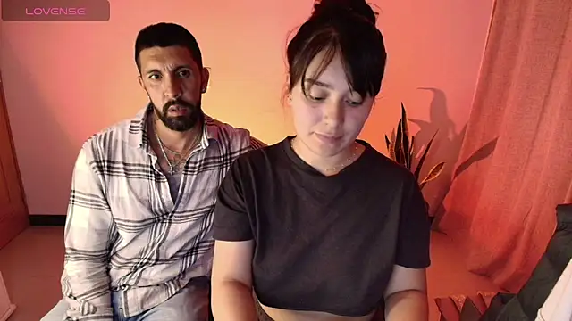 Alyssa and DAngelo online show from 04/28/26, 01:37