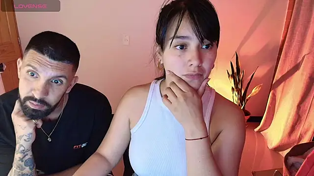 Alyssa and DAngelo online show from 04/30/26, 01:45
