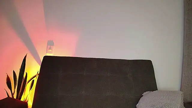 Alyssa and DAngelo online show from 06/25/26, 05:12