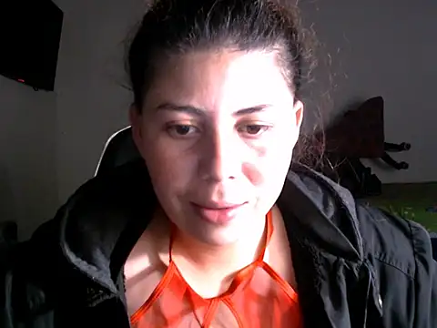 katiaerotic online show from 04/18/26, 04:48