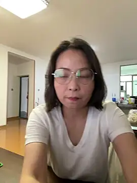 lisha521 online show from 06/01/26, 12:44