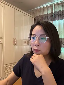 lisha521 online show from 06/03/26, 01:39