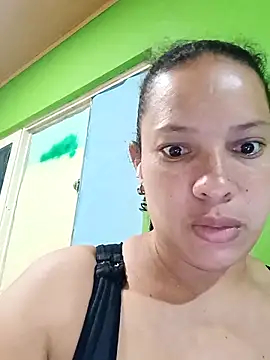 DivaCaliente1 online show from 05/11/26, 03:19
