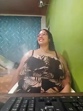 DivaCaliente1 online show from 07/01/26, 02:23
