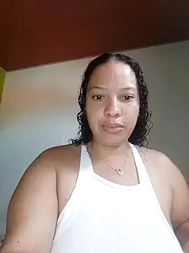 DivaCaliente1 online show from 05/18/26, 03:06