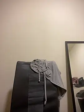 snowbunnycakesxo online show from 04/16/26, 05:08