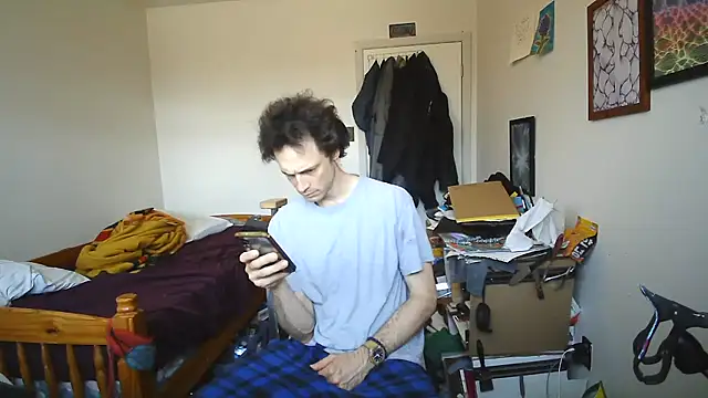 JohnnyMoves online show from 05/18/26, 03:17