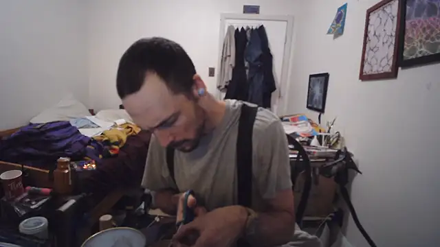 JohnnyMoves online show from 07/09/26, 02:56