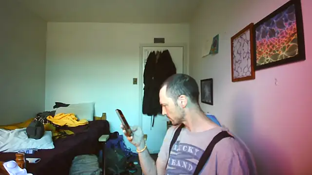 JohnnyMoves online show from 06/25/26, 06:02