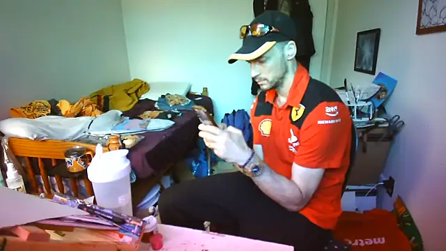 JohnnyMoves online show from 06/07/26, 05:07