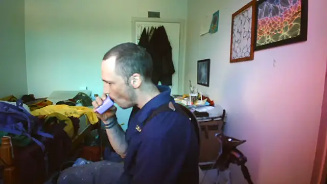 JohnnyMoves online show from 06/19/26, 07:41
