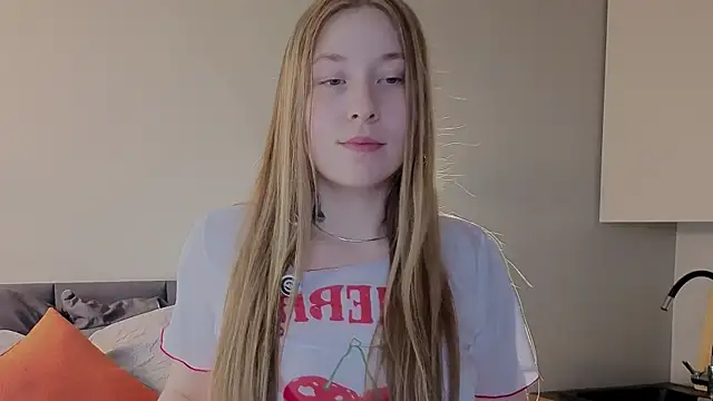 ShowmeYourfetish online show from 06/16/26, 04:12