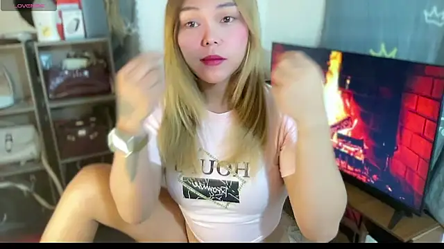 hannaBaby lisyos11 online show from 05/22/26, 10:19