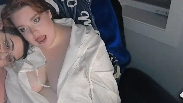 Snapshot of clairexcx chatting on 04/16/26, 05:52 clairexcx online show from 04/16/26, 05:52