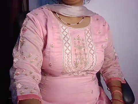 Snapshot of Hotty_Bhabhi1 chatting on 04/21/26, 05:14 Hotty Bhabhi1 online show from 04/21/26, 05:14