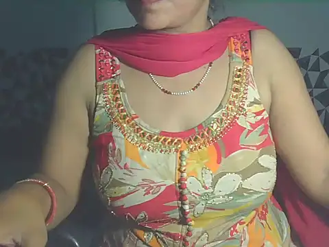 Snapshot of Hotty_Bhabhi1 chatting on 05/26/26, 05:05 Hotty Bhabhi1 online show from 05/26/26, 05:05