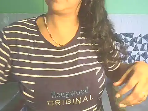 Snapshot of Hotty_Bhabhi1 chatting on 06/02/26, 08:25 Hotty Bhabhi1 online show from 06/02/26, 08:25