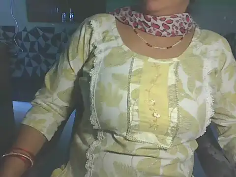 Snapshot of Hotty_Bhabhi1 chatting on 05/08/26, 05:55 Hotty Bhabhi1 online show from 05/08/26, 05:55
