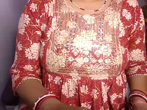 Snapshot of Hotty_Bhabhi1 chatting on 04/28/26, 05:45 Hotty Bhabhi1 online show from 04/28/26, 05:45