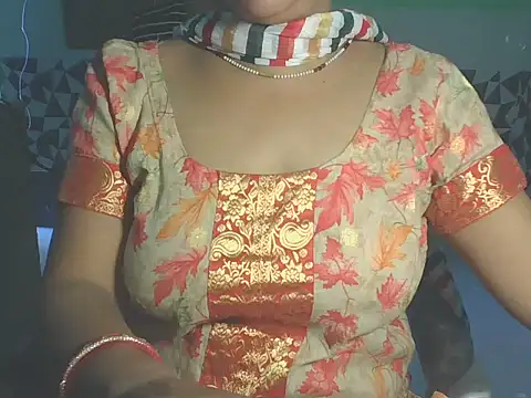 Snapshot of Hotty_Bhabhi1 chatting on 05/13/26, 04:41 Hotty Bhabhi1 online show from 05/13/26, 04:41