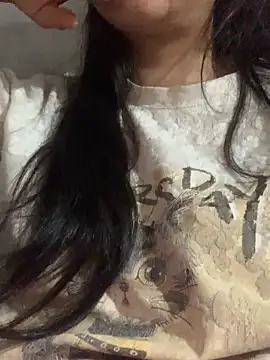 Yaseminn online show from 04/17/26, 07:11