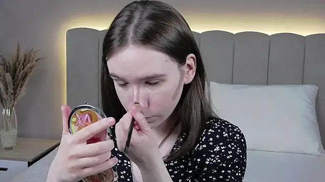 MarliinNova online show from 04/19/26, 04:57