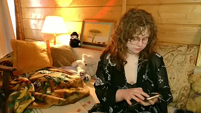 Sara del Sun online show from 04/24/26, 08:05