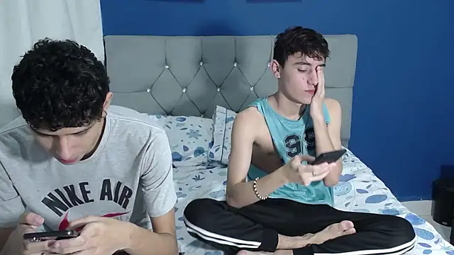 Snapshot of Thiago_And_Gael chatting on 07/12/26, 12:44 Thiago And Gael online show from 07/12/26, 12:44