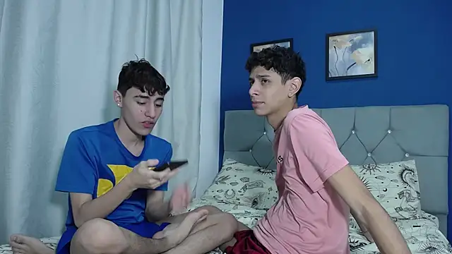 Snapshot of Thiago_And_Gael chatting on 06/17/26, 11:14 Thiago And Gael online show from 06/17/26, 11:14