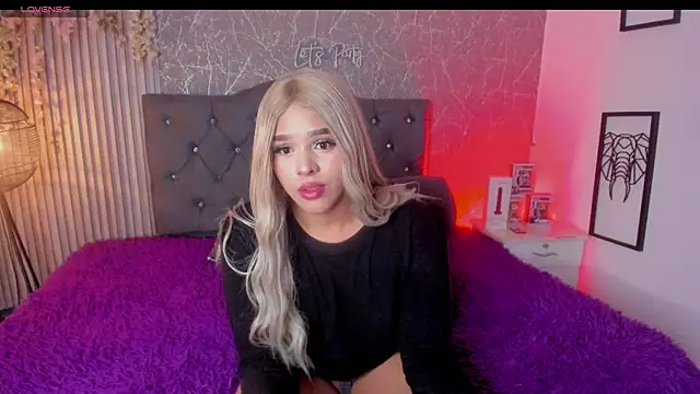Melody p online show from 07/22/26, 03:52