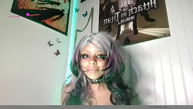 Snapshot of nerdyhotgoth chatting on 06/19/26, 05:13 nerdyhotgoth online show from 06/19/26, 05:13