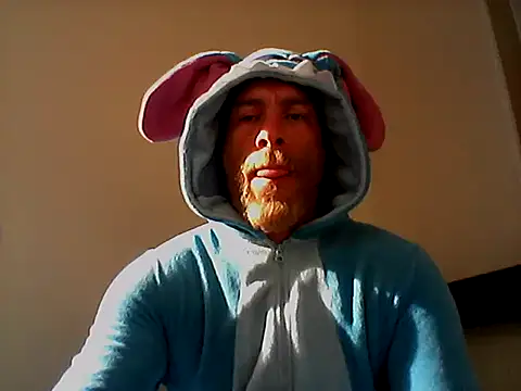 Snapshot of Galegomg chatting on 06/10/26, 11:44 Galegomg online show from 06/10/26, 11:44