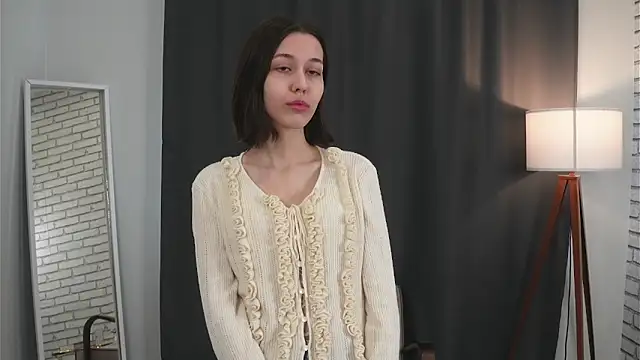 TamikoKolber online show from 04/17/26, 04:04