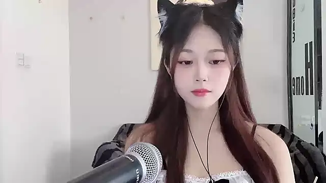 KiKi-011 online show from 06/02/26, 07:30