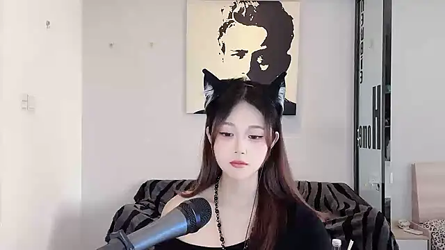 KiKi-011 online show from 06/14/26, 06:36