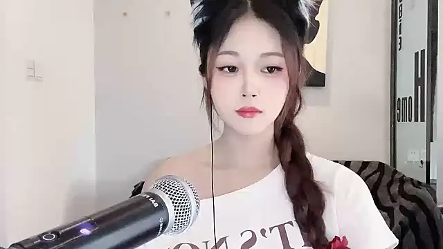 KiKi-011 online show from 05/31/26, 07:25