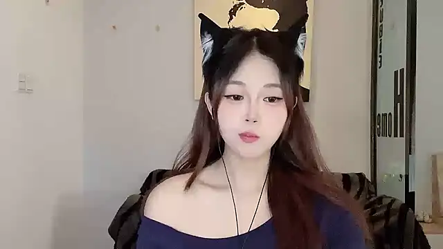 KiKi-011 online show from 06/17/26, 05:07