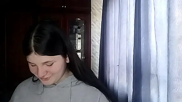 BeatriceMolands online show from 05/15/26, 03:21