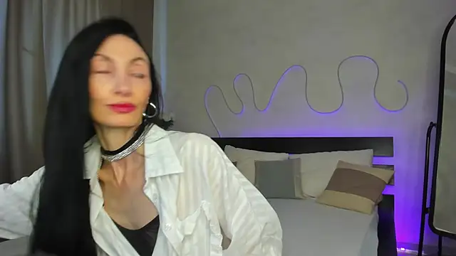 Avrora Mars online show from 05/02/26, 09:14