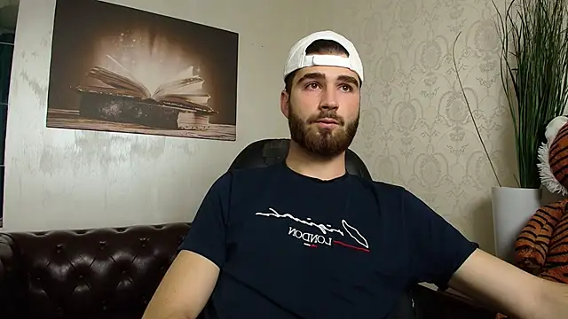 KyloEast online show from 06/04/26, 04:06