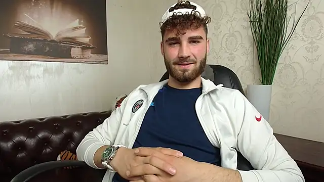 KyloEast online show from 05/24/26, 04:56