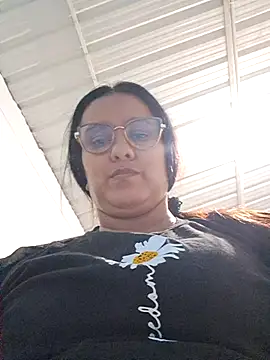 Snapshot of Samanta-42 chatting on 07/05/26, 01:54 Samanta-42 online show from 07/05/26, 01:54