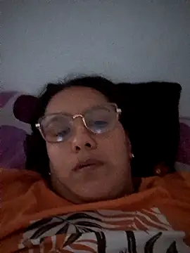 Snapshot of Samanta-42 chatting on 06/17/26, 03:33 Samanta-42 online show from 06/17/26, 03:33
