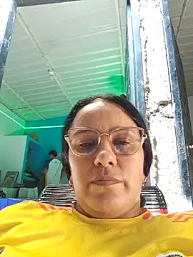 Snapshot of Samanta-42 chatting on 06/23/26, 05:55 Samanta-42 online show from 06/23/26, 05:55